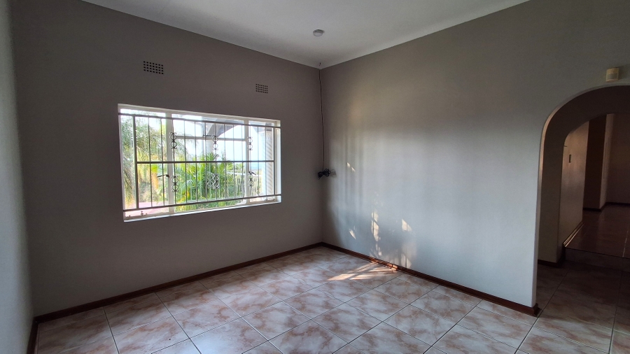 4 Bedroom Property for Sale in Safari Gardens North West